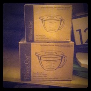 Various discontinued Pampered Chef home goods